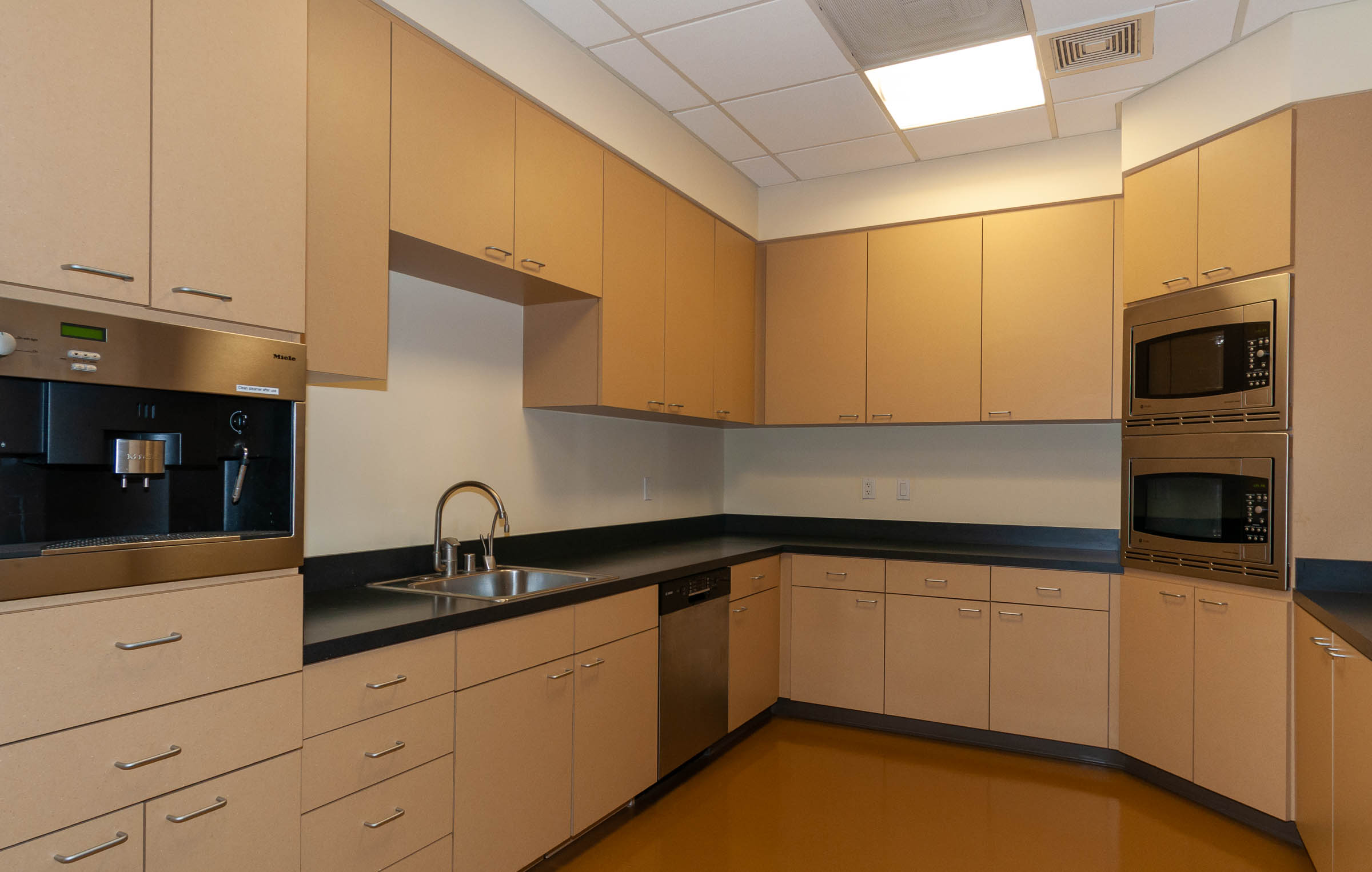 Healthcare Facility Kitchen Kitchen
